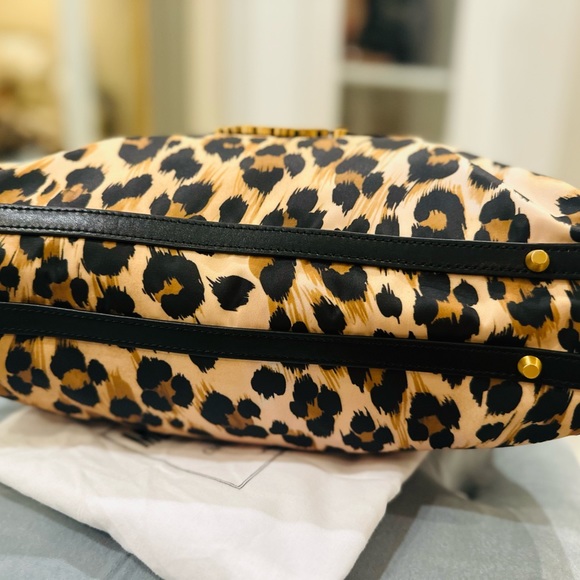 Fancy Crossbody Shopper … - Picture 5 of 8